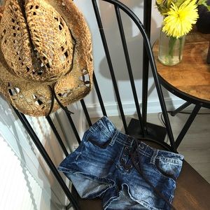 Jean shorts with lace up in dark brown suede